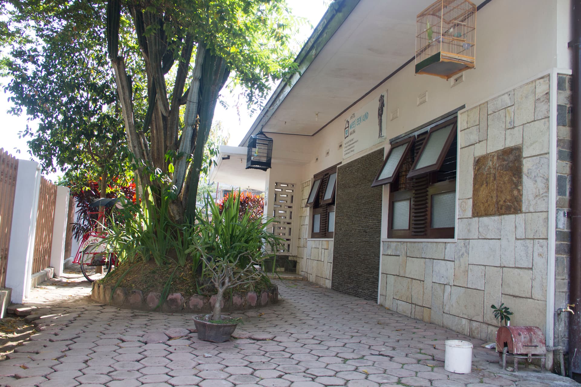 Hostel Wees een Kind - Malang, Indonesia